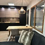 Center 3b1 - Ski-in Ski-out - Services Nearby - Fireplace - Wifi - Own Parking Place