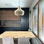 Center 3b1 - Ski-in Ski-out - Services Nearby - Fireplace - Wifi - Own Parking Place Apartment *
