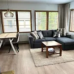 Center 3b1 - Ski-in Ski-out - Services Nearby - Fireplace - Wifi - Own Parking Place Apartment