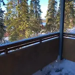 Apartment Center 3b1 - Ski-in Ski-out - Services Nearby - Fireplace - Wifi - Own Parking Place *